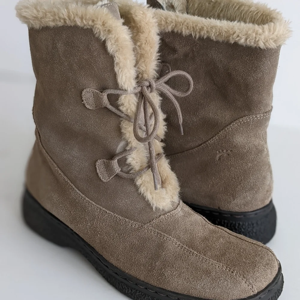 Baretraps Whitney Beige Suede Fur Lined Boots Size 10